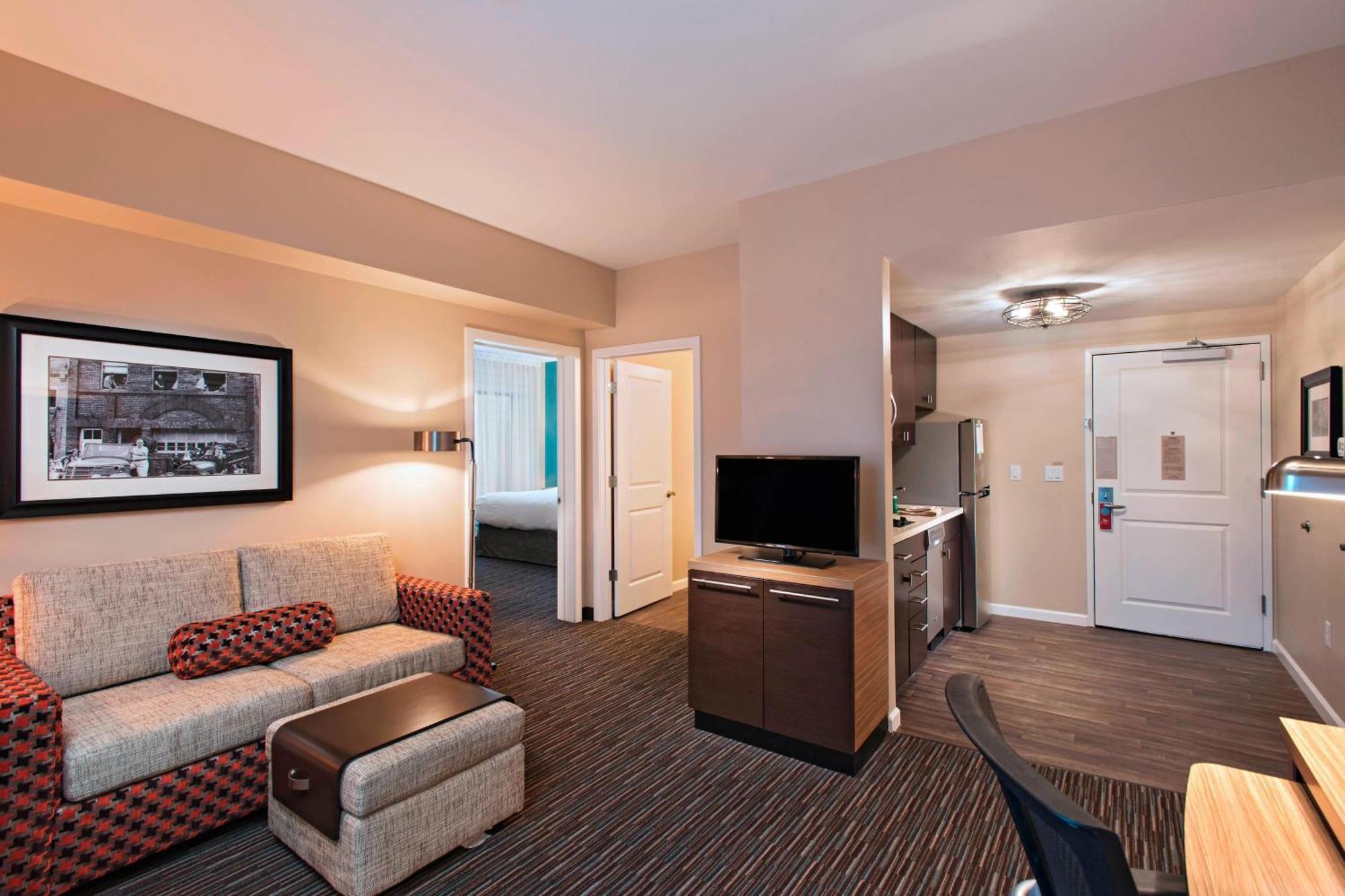 Towneplace Suites By Marriott Des Moines West/Jordan Creek West Des Moines Exterior photo