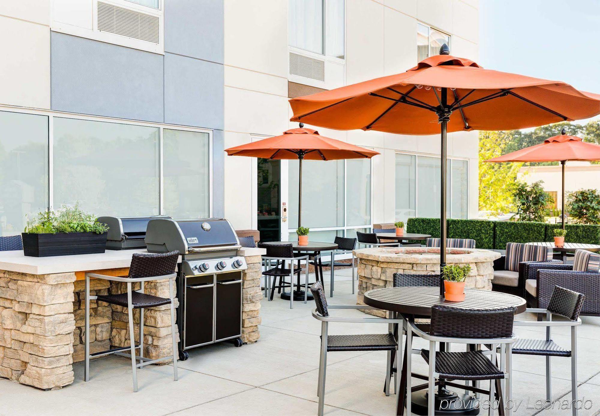 Towneplace Suites By Marriott Des Moines West/Jordan Creek West Des Moines Exterior photo